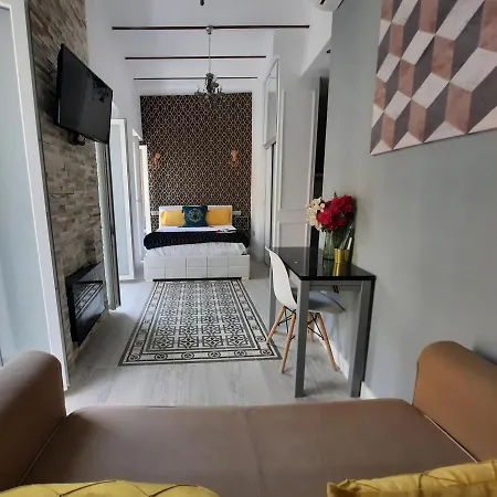 Homestay La Del Conde Luxury *
