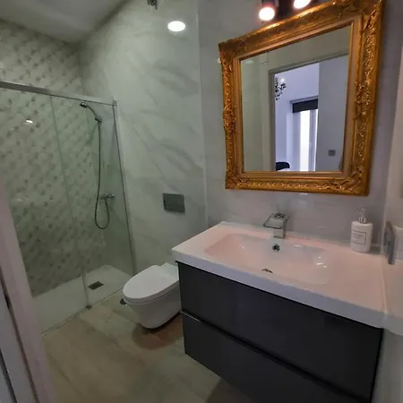 La Del Conde Luxury *